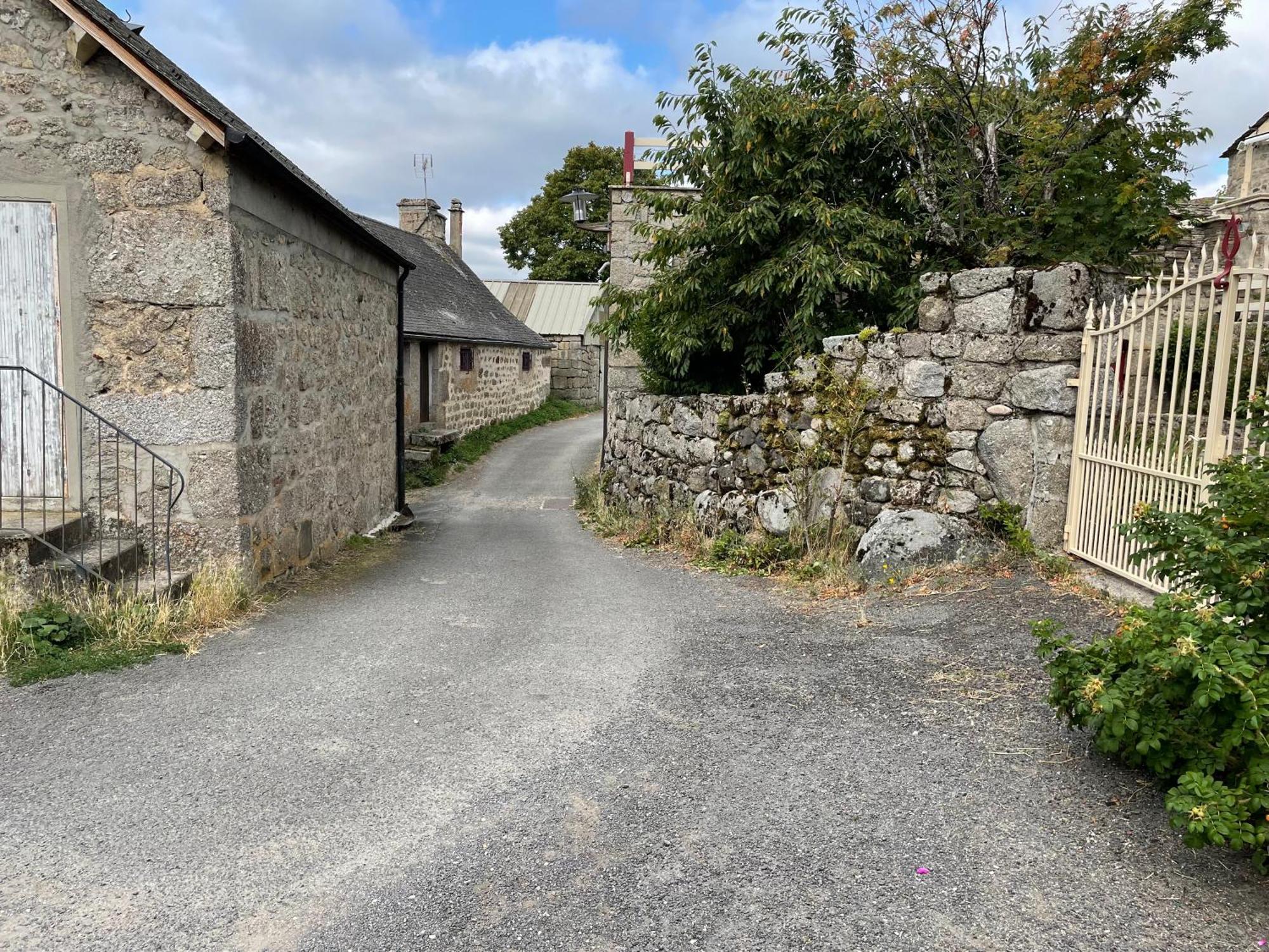 Lou Aubrac Aux Portes De L'aubrac *